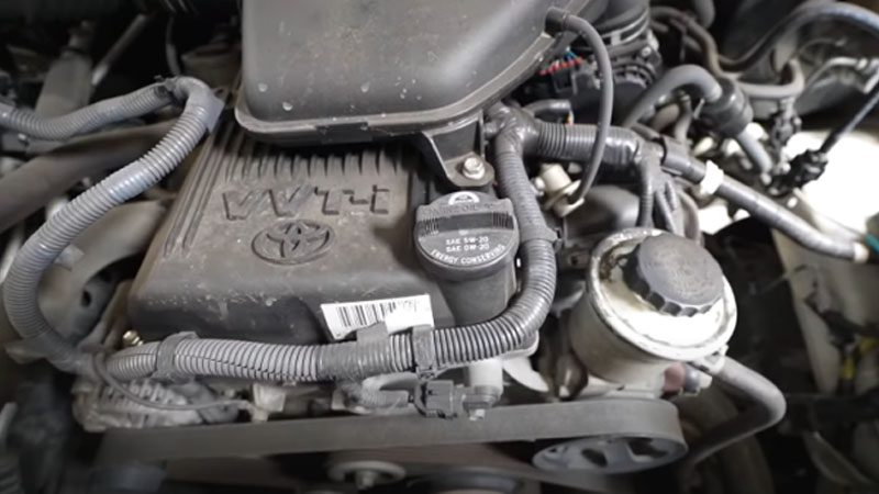 Close up of Toyota 2TR-FE engine.