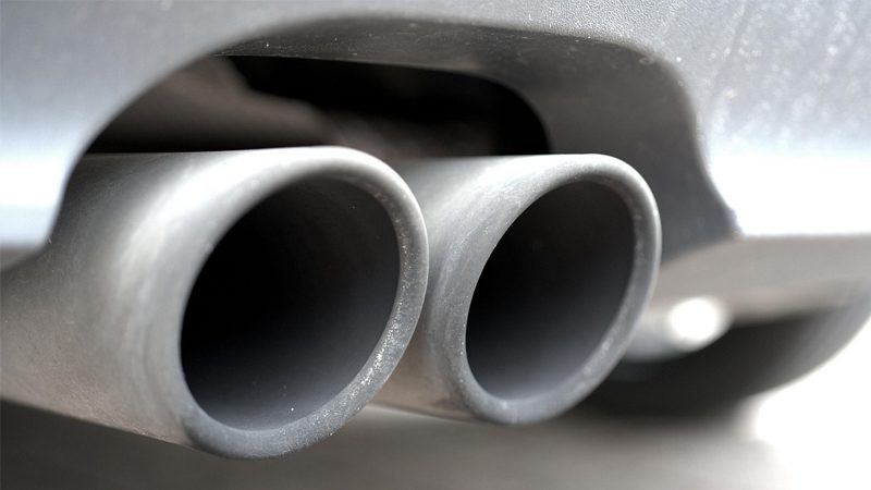 Question displayed: 'Can I drive with worn piston rings?' — addressing engine health concerns.
