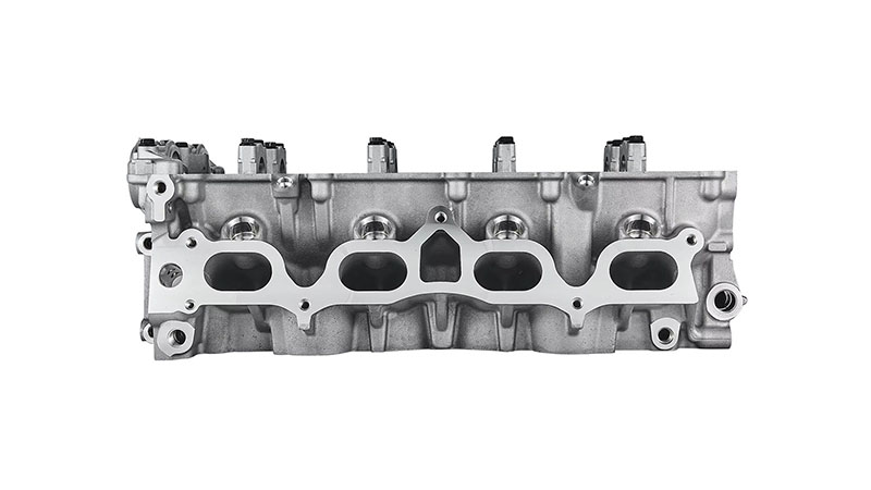 Close-up of a Toyota 2TR cylinder head.