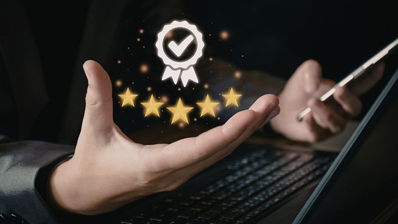 Customer satisfaction and quality assurance symbols with online reviews and award icon, representing the importance of supplier reputation and service quality.