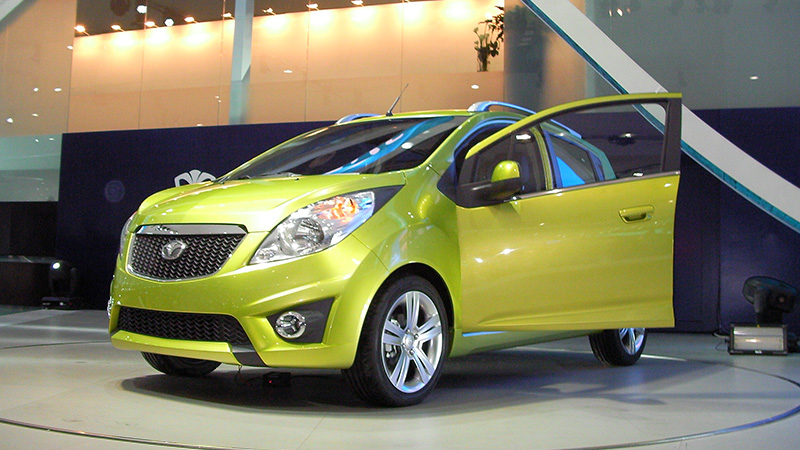 Close-up view of a Daewoo Matiz Creative compact car.