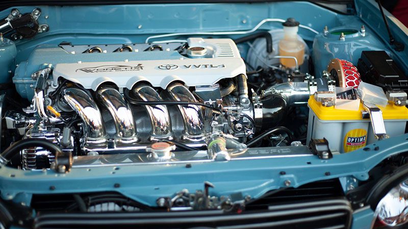 Close-up view of a Toyota VVTL-i engine.