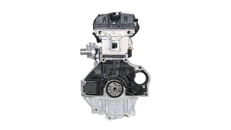 Side view of Chevrolet Aveo F16D4 long block engine assembly.