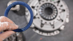 Crankshaft Seal Guide: Symptoms, Replacement & Cost
