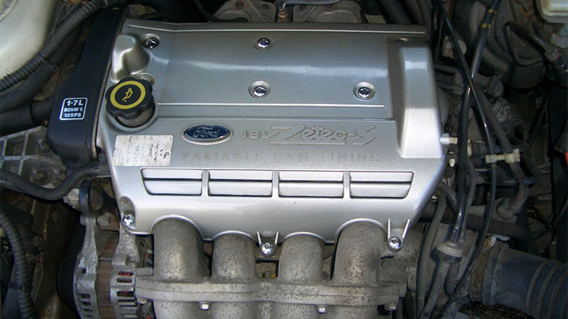 Close-up of Ford Zetec-S 1.7 engine used in earlier Ford models.