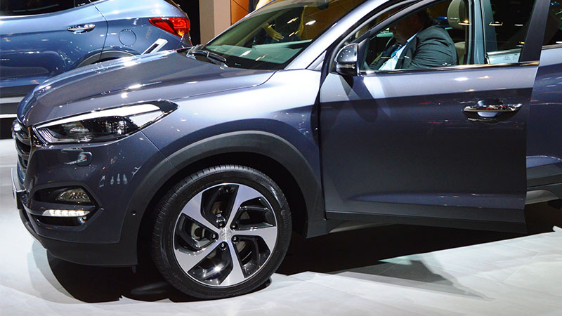 Hyundai Tucson 2.0 CRDi 4WD front view for Hyundai diesel engine application reference.