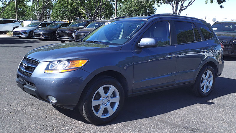Hyundai Santa Fe Limited front view for D4EB engine application reference.