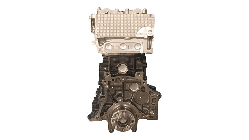 Another side view of an Isuzu 4JJ1 diesel long block engine.