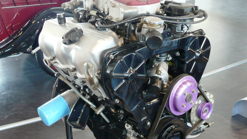 Close-up of Nissan VG30E engine.