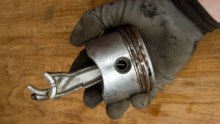 Seized Engine Explained: Causes, Repair Limits & Solutions