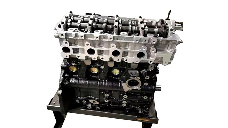 Front view of Toyota 1KD-FTV long block diesel engine.