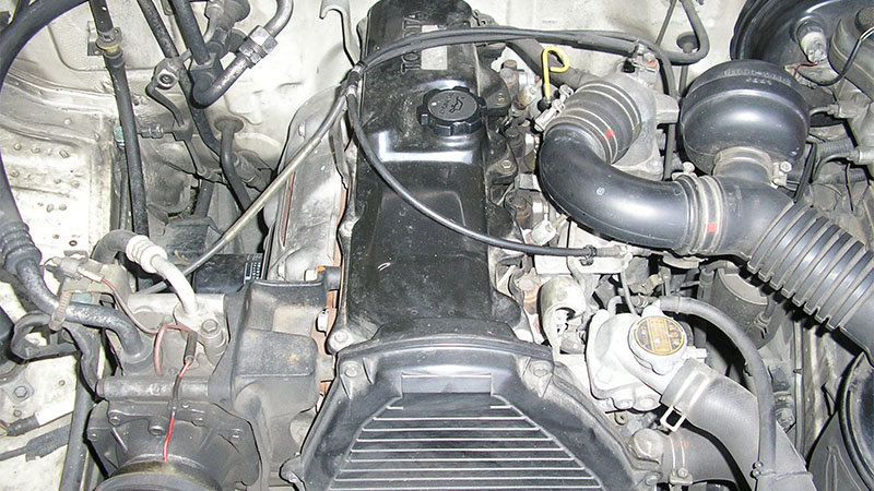 Close-up of Toyota 2L engine.
