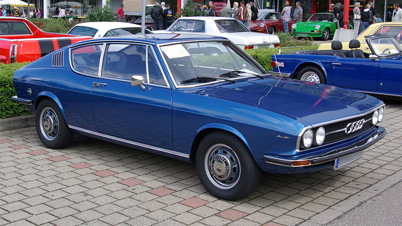 Classic Audi 100 Coupe showcasing the early Volkswagen Group 2.5 TDI diesel engine that marked the beginning of modern TDI technology.