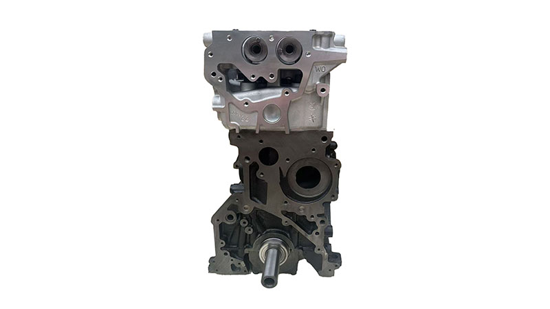 Side view of a Nissan YD25 long block diesel engine assembly.